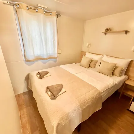 Mobile David-camp Soline Biograd Na Moru